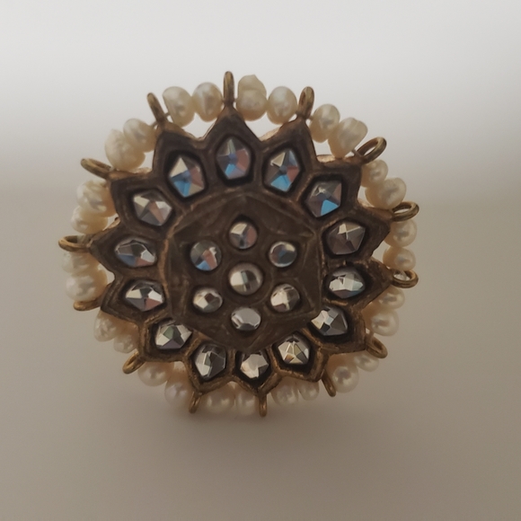 Ring - Picture 2 of 8